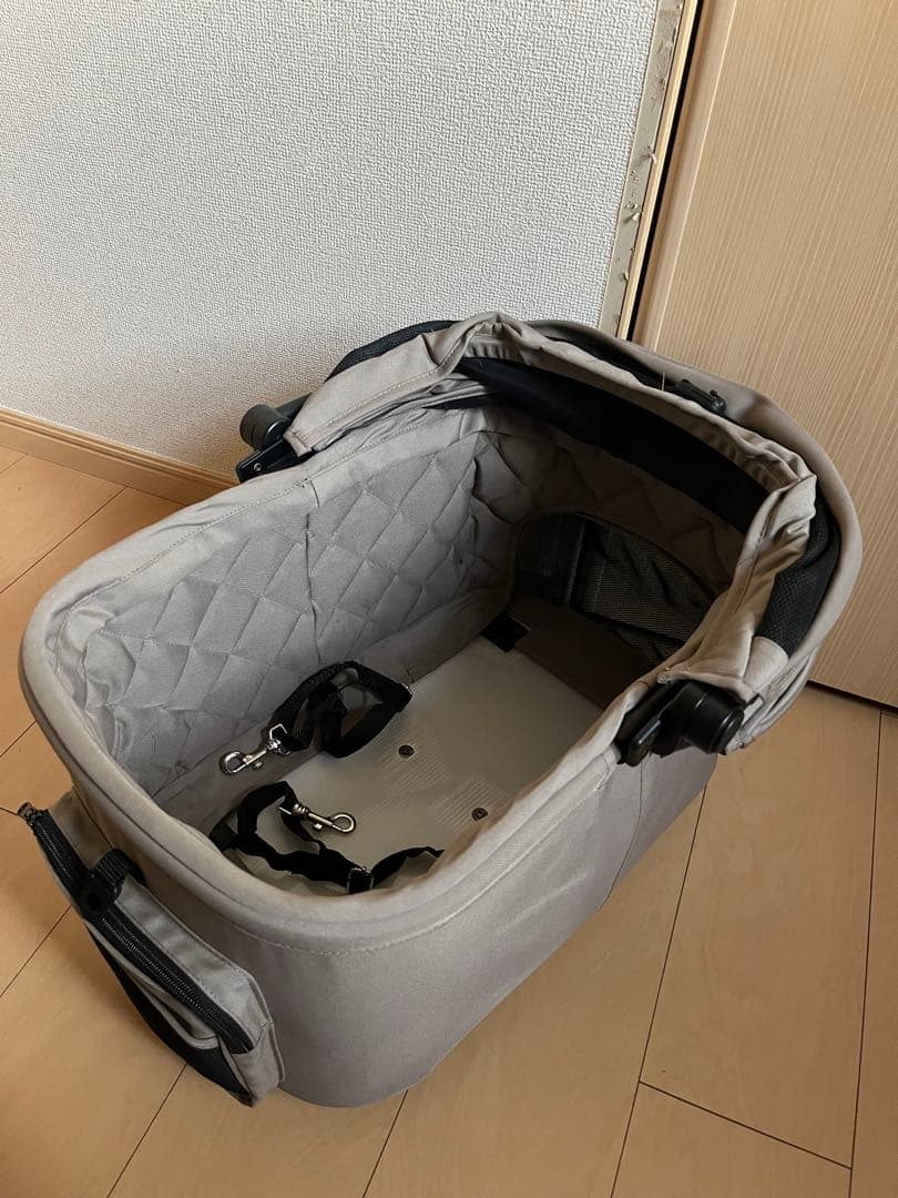 ベージュ 折りたたみ式 ペットカート