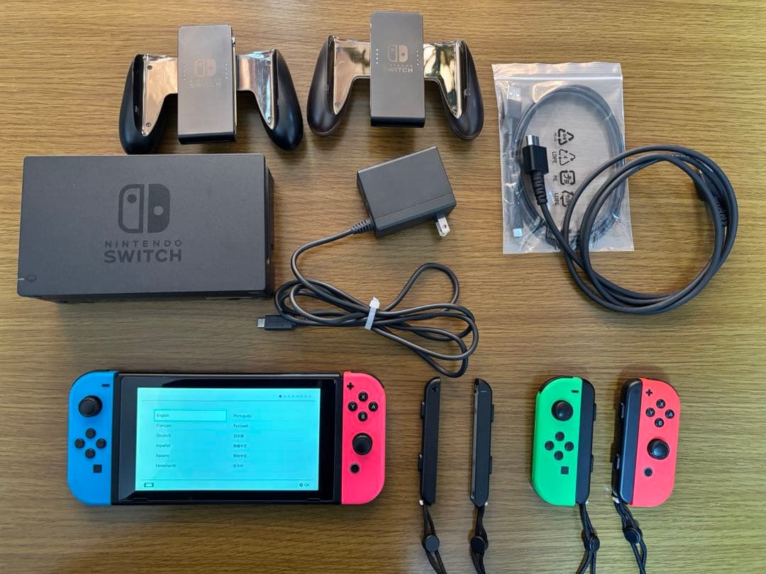 Nintendo Switch 本体 ピンク/グリーン/ブルー