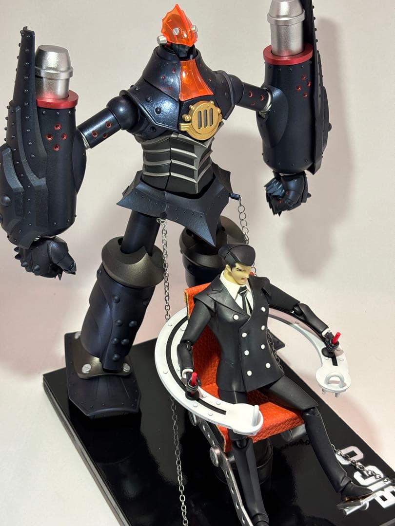 ビッグオー＋ロジャー・スミス　SHOW TIME！塗装完成品