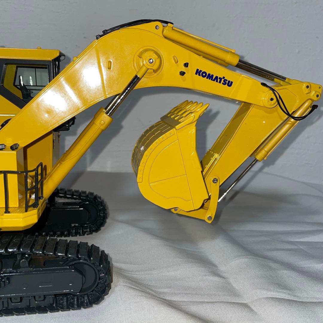 【現状品】コマツ建機　PC2000-8 バケット仕様　1/50