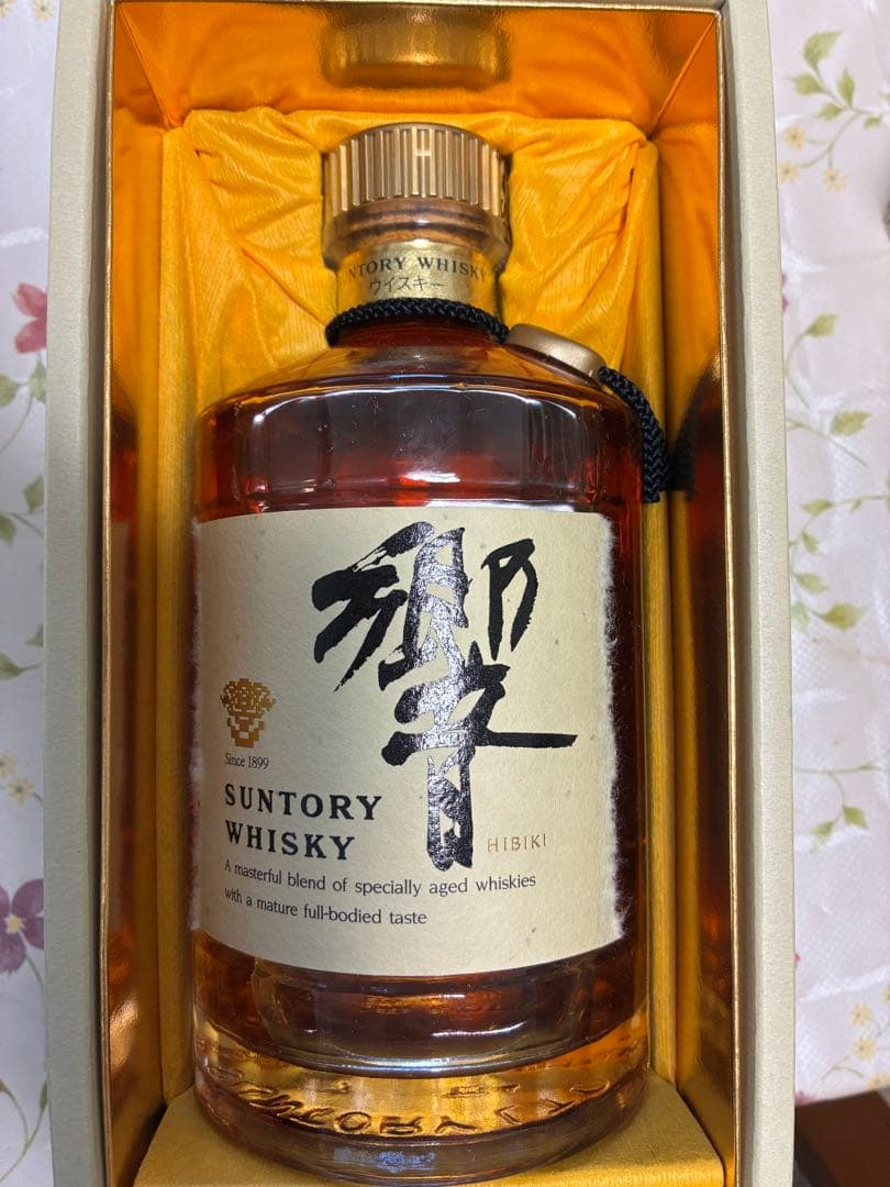 サントリー響 SHN01 未開封 箱付き プレミアウイスキー 700ml