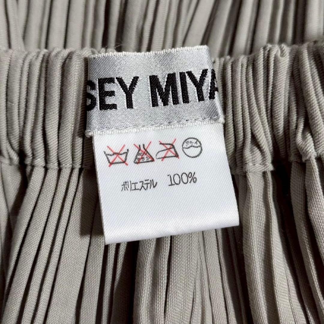 イッセイミヤケ プリーツプリーズ ひざ丈スカート ロング 灰色 グレー