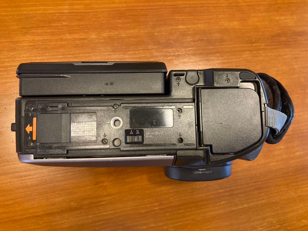 【8ミリビデオテープ再生可】SONY ビデオカメラ CCD-RV100