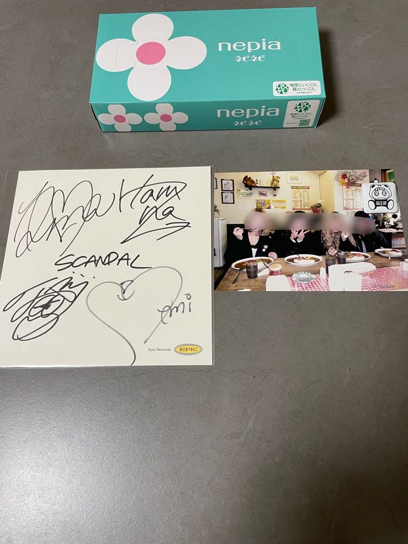 SCANDAL サイン色紙（プレミアムオフショット写真オマケ）激レア