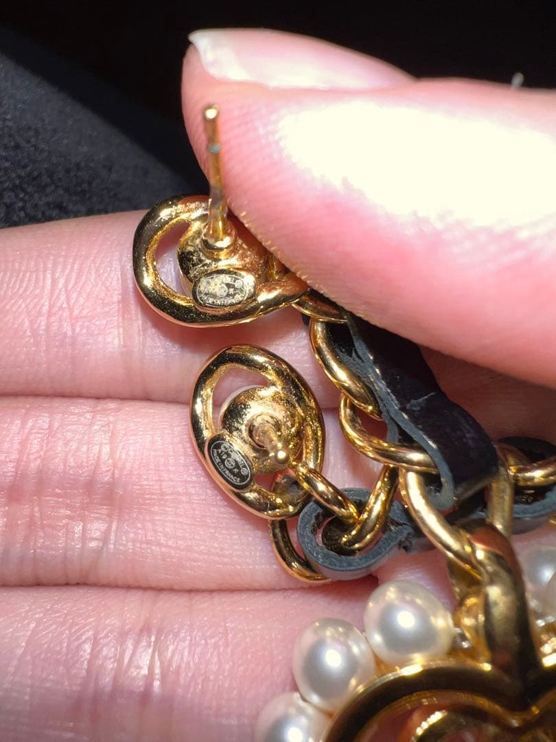 激レア　即完売　CHANEL パール×ハートピアス　お値下げ