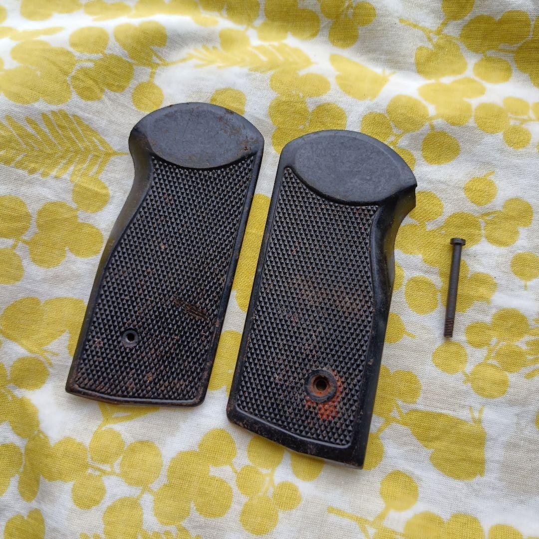 スチェッキン　実物　グリップ