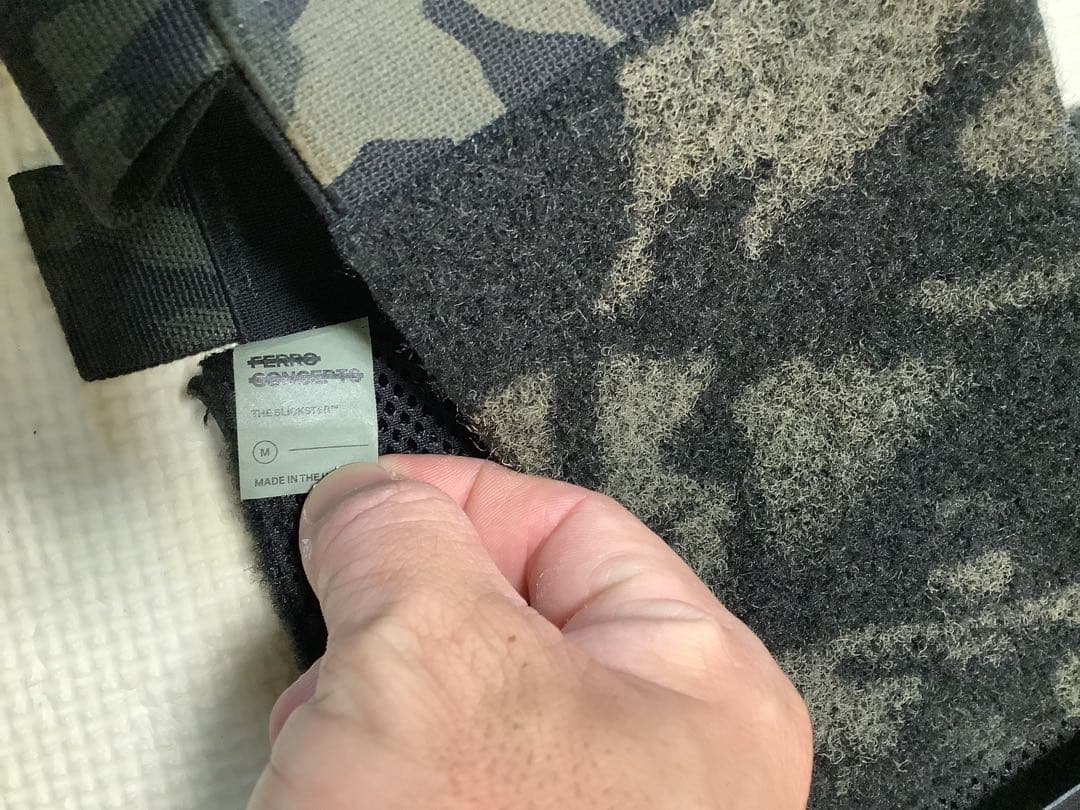 個人装備 Ferro concepts slickster multicam black