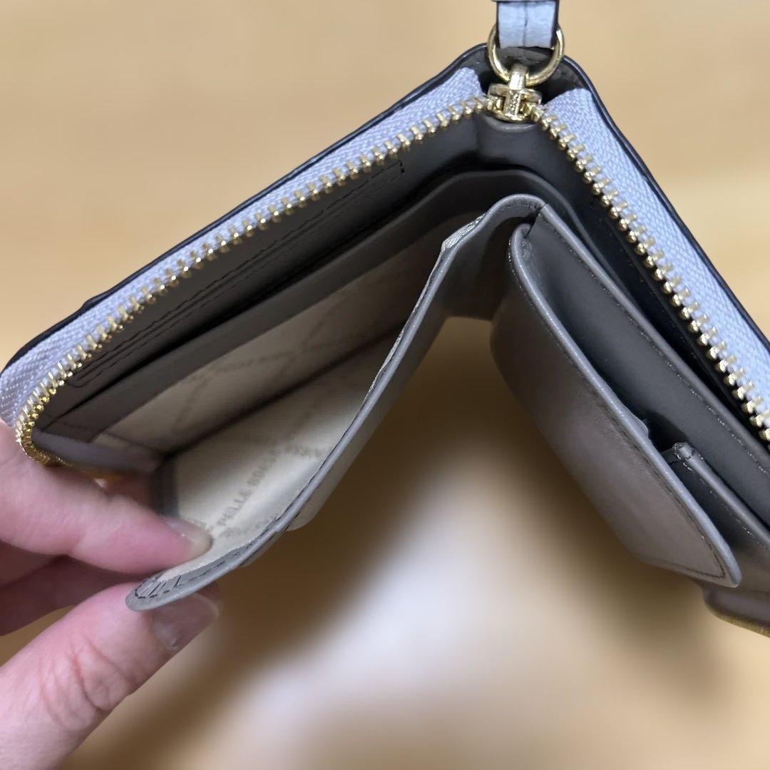 《新品》PELLE BORSA L字ファスナーミニ財布