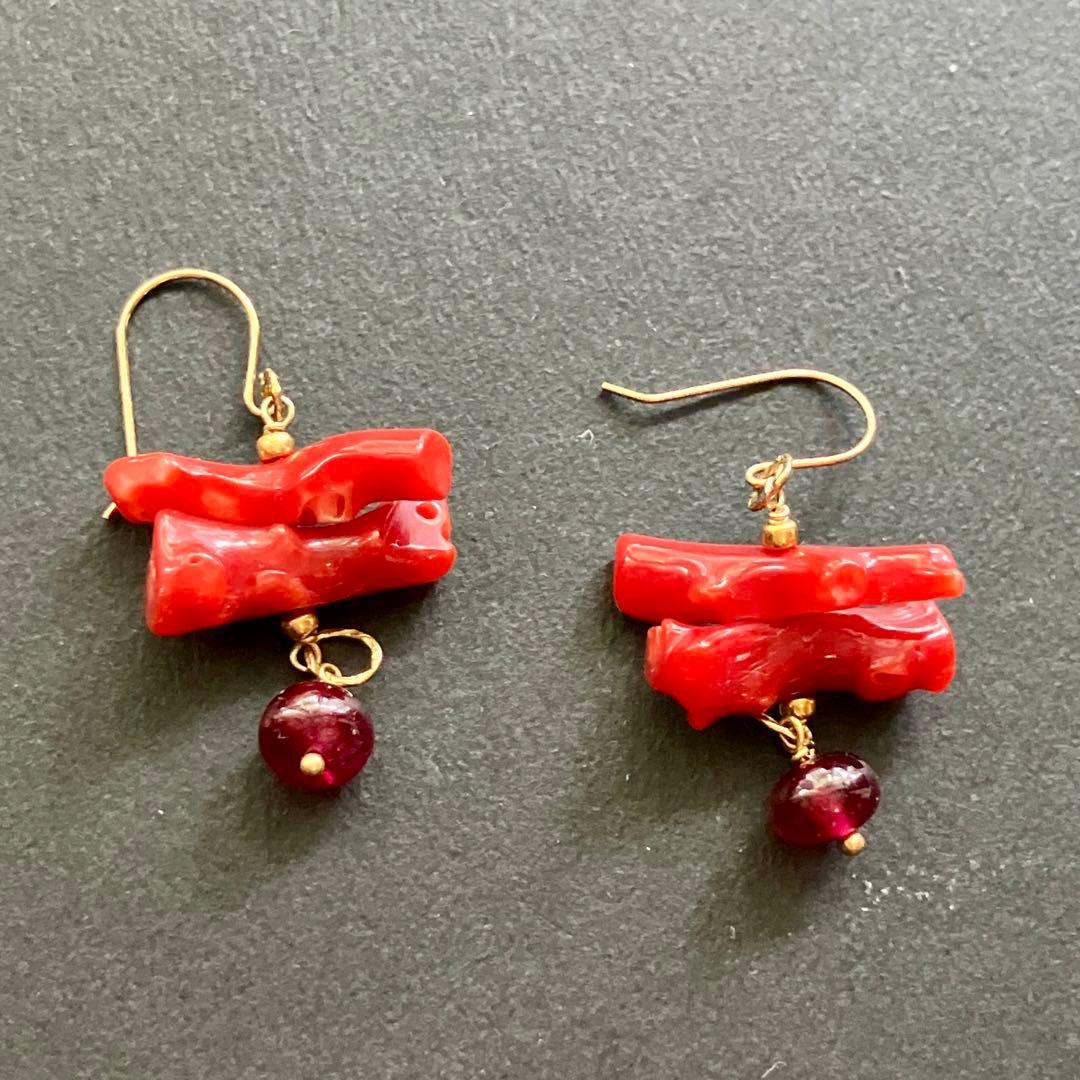 高級珊瑚　ピアス　ガーネット