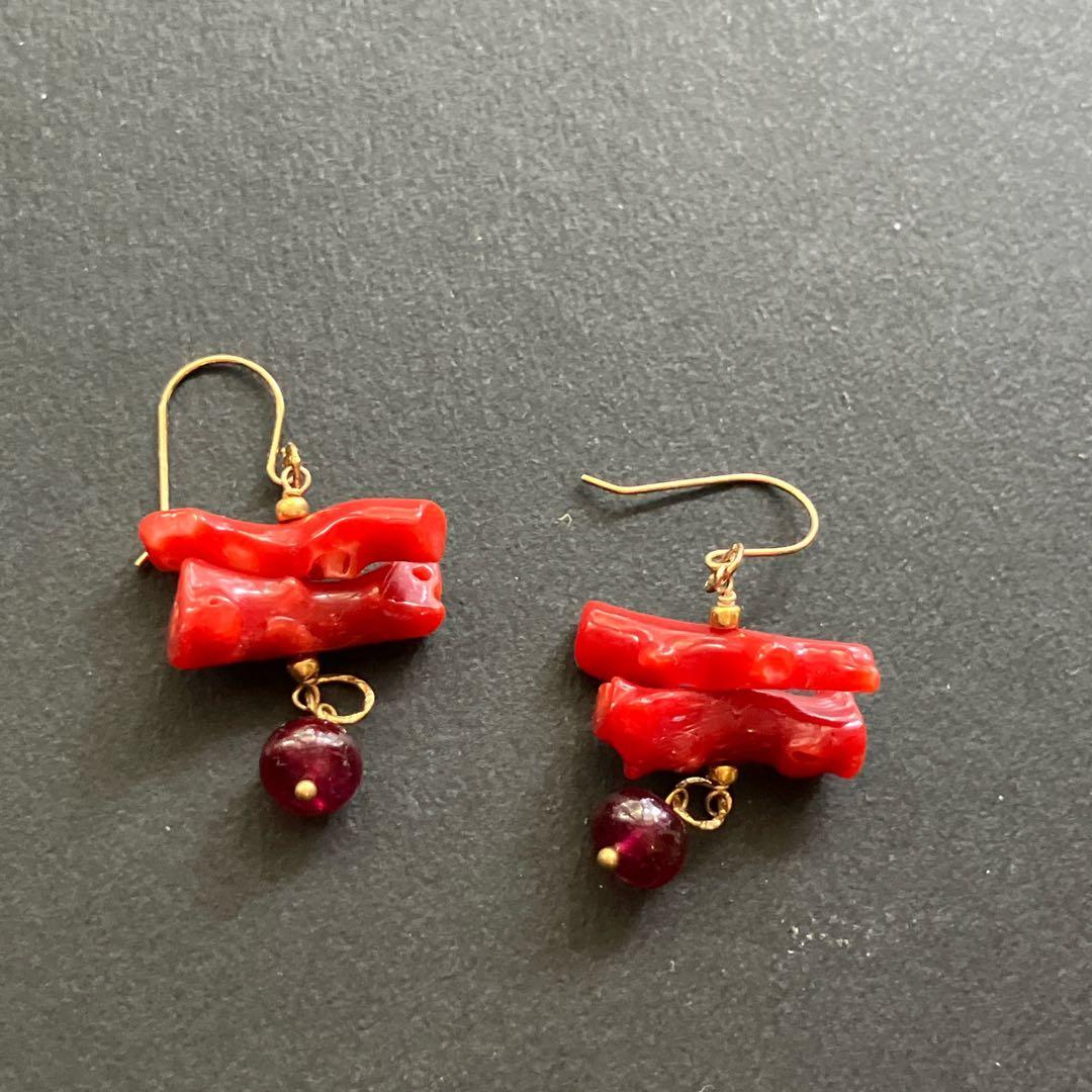 高級珊瑚　ピアス　ガーネット
