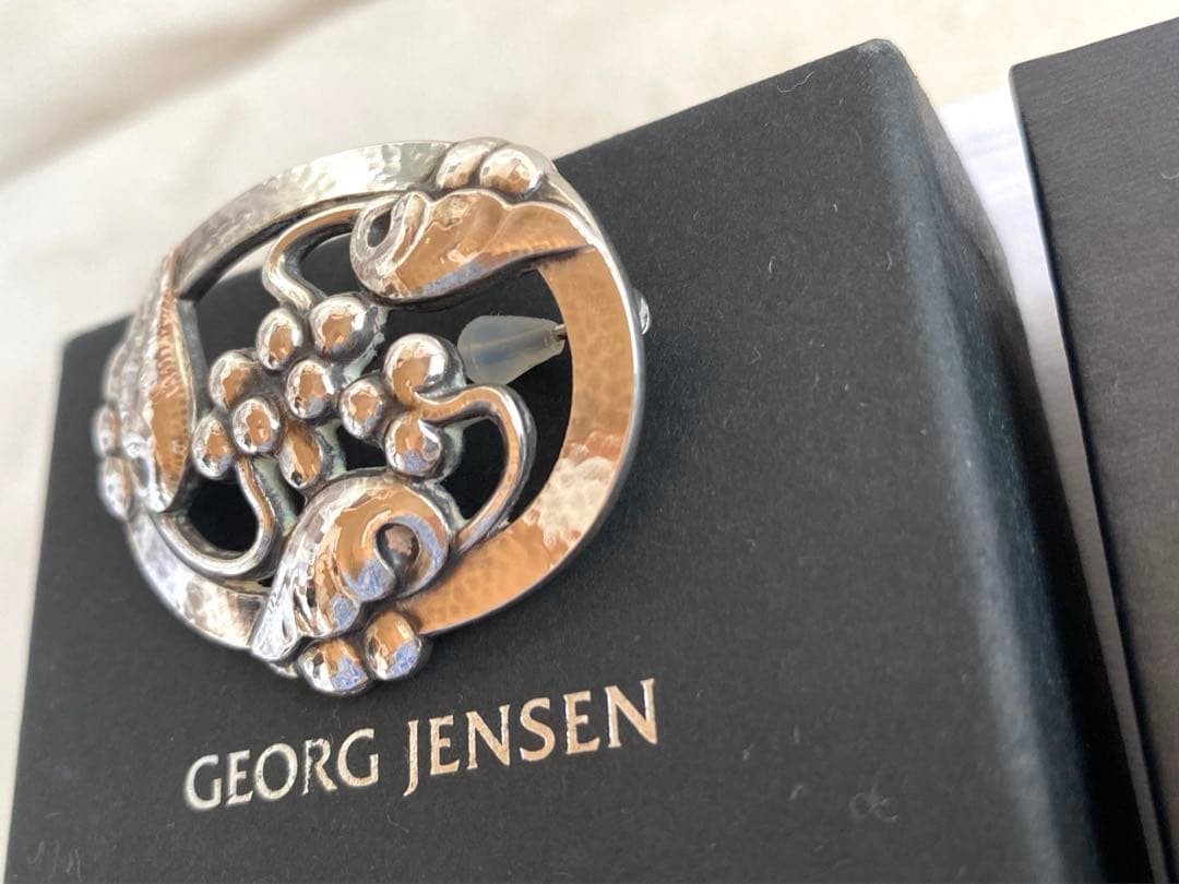 極美品 101 ムーンライト・グレープ SV925ブローチ