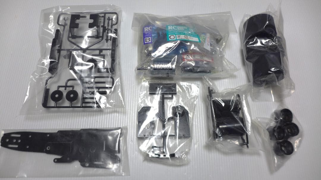 タミヤ　1/10　タイレル　P34　1977　モナコGP　スペシャル　塗装済み