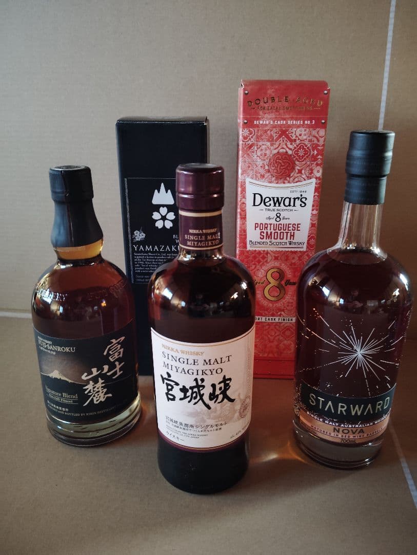 ウイスキーセット（山桜・宮城峡・富士山麓•デュワーズ・スターワード）