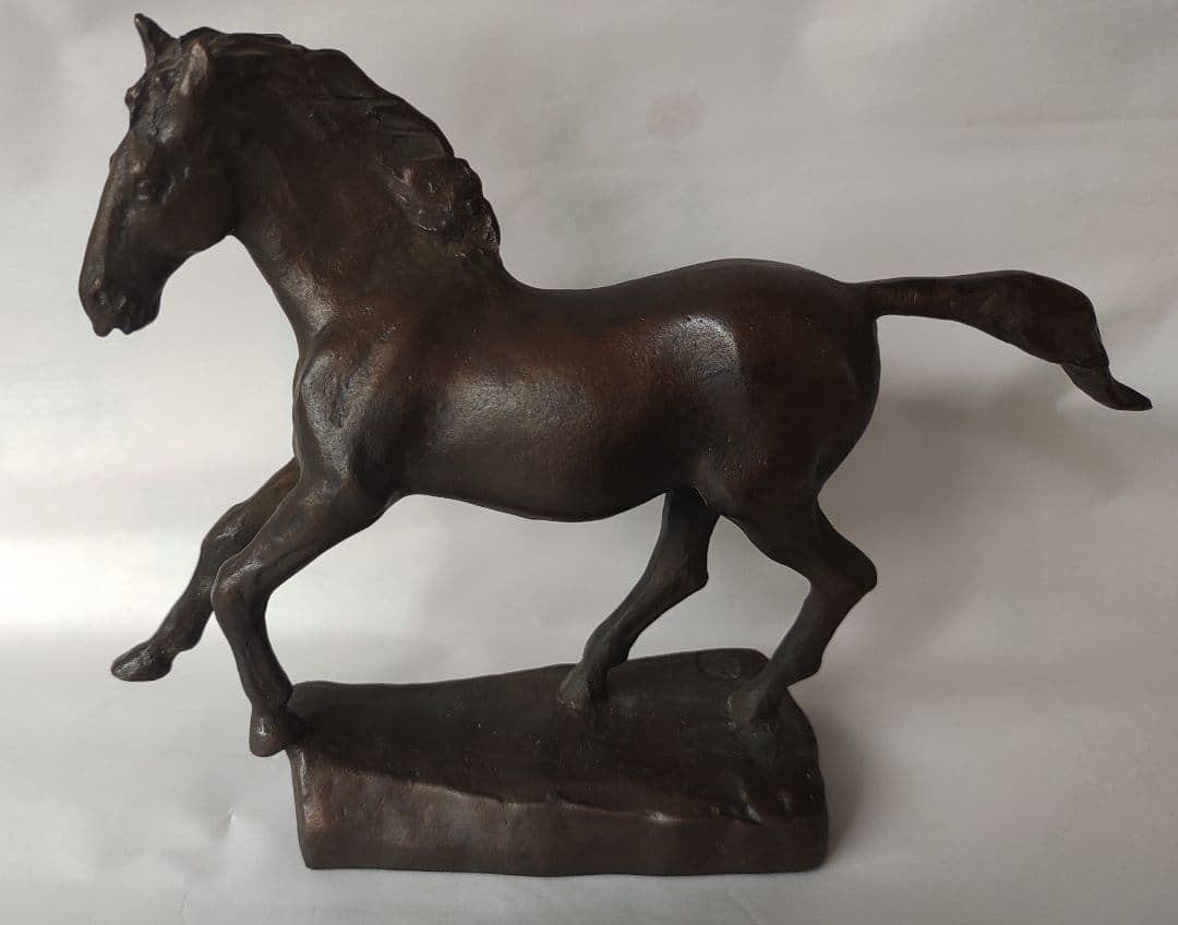 【オヤマテスコ】田中彰作　馬彫像