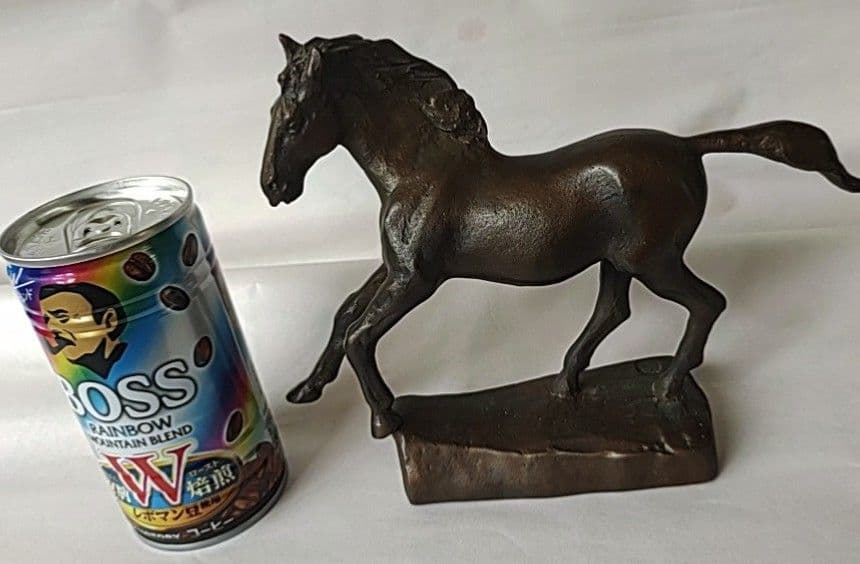 【オヤマテスコ】田中彰作　馬彫像
