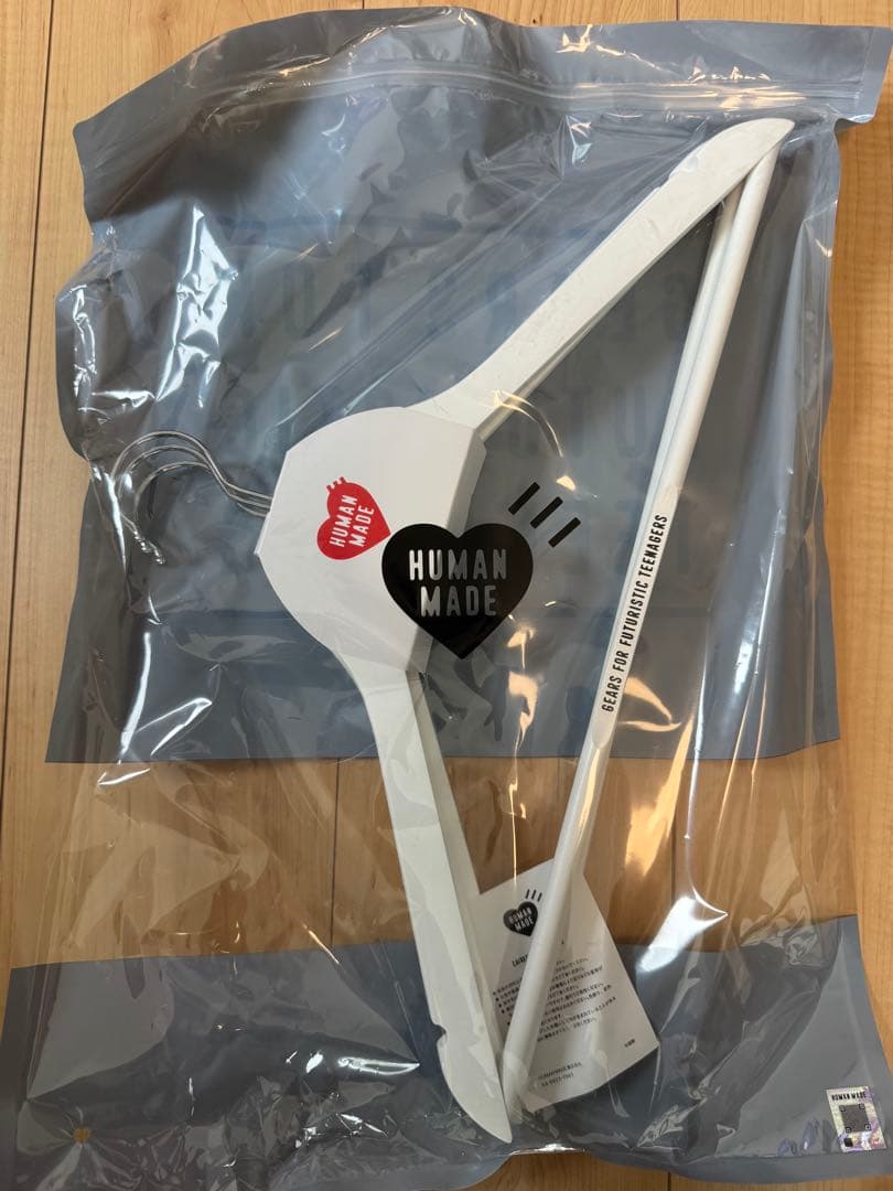 HUMAN MADE ホワイトハンガー