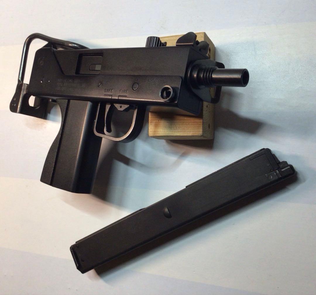 KSC社製　ガスブローバックM11A1 セミ.フルオートマシンガン