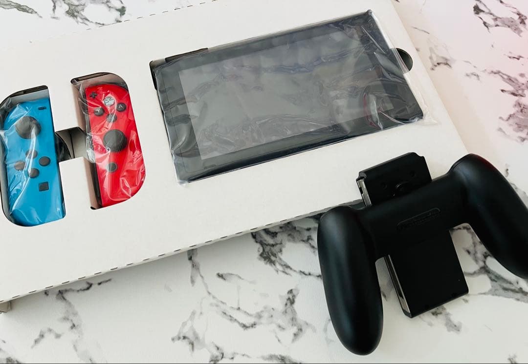 【お値下げ】Nintendo Switch 本体 Joy-Con おまけプロコン