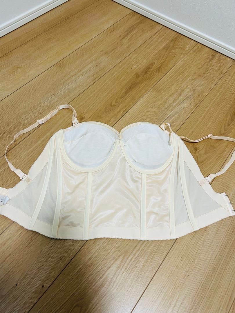 ブライダルインナーセット　ベージュ　バストF75 バスト98