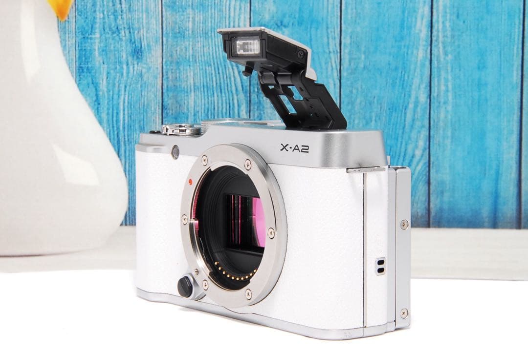 FUJIFILM X-A2 富士フイルムの発色を楽しめる入門機 Wi-Fi