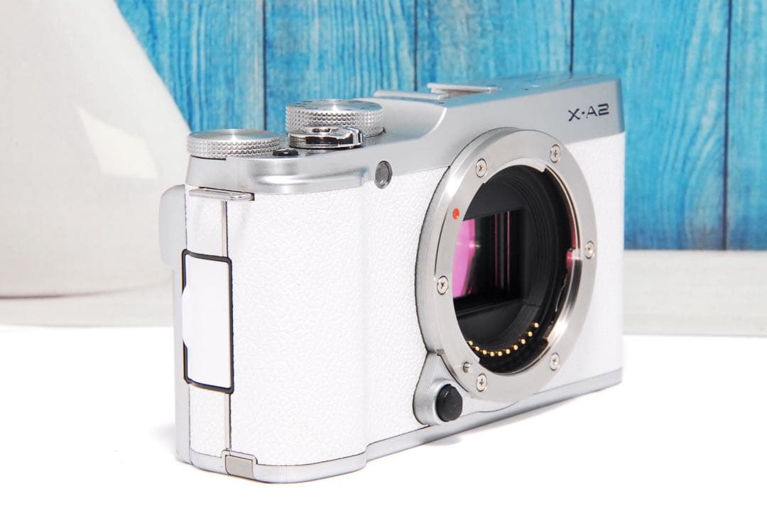 FUJIFILM X-A2 富士フイルムの発色を楽しめる入門機 Wi-Fi
