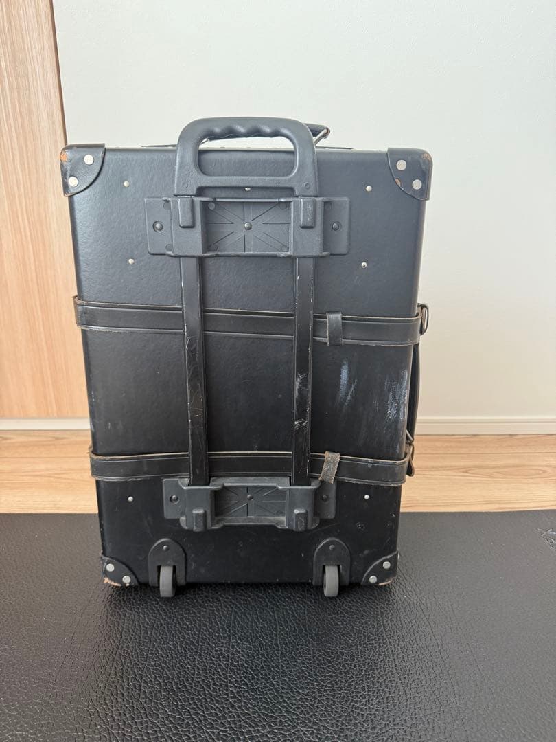 GLOBE-TROTTER センテナリー34L Black/Black 2輪