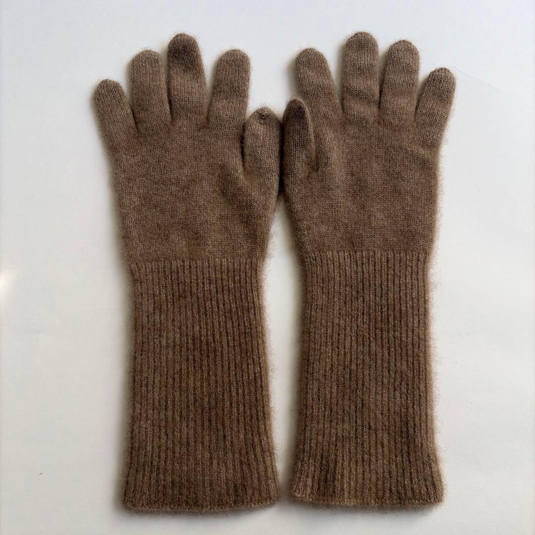 新品未使用AURALEE BABY CASHMERE KNIIT GLOVES