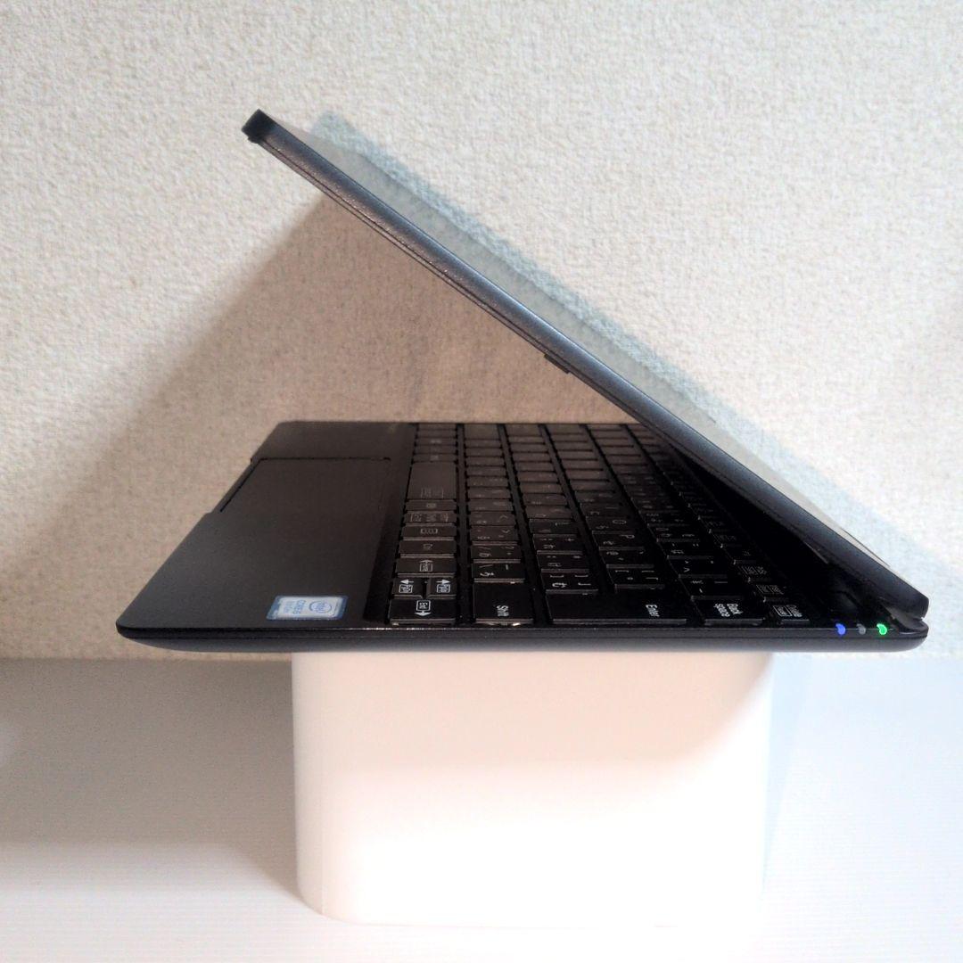 美品！Windows11✨️NEC製✨️快速SSD✨️持ち運びに便利なノートPC