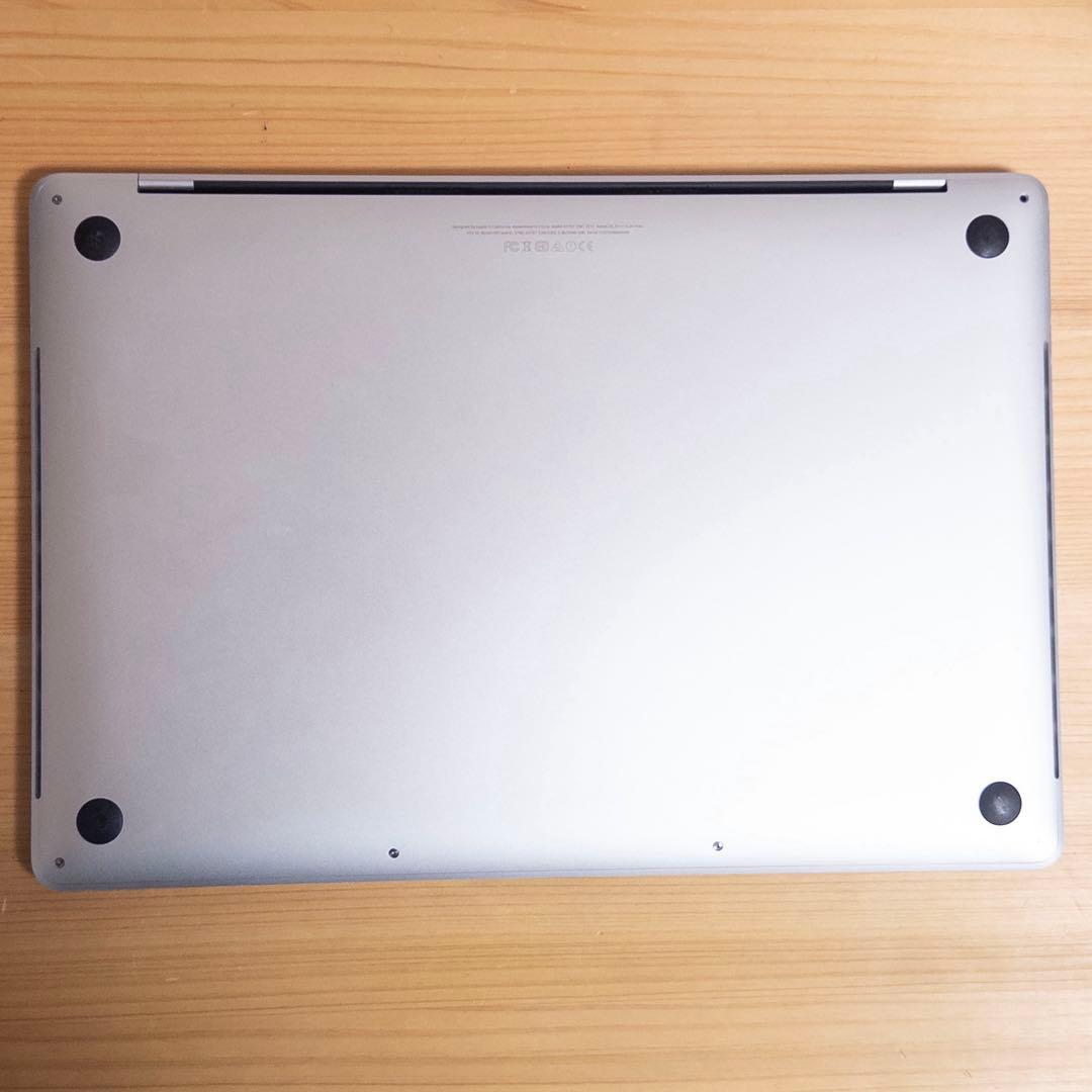 MacBook Pro 2016 15インチ i7 16GB 1TB US