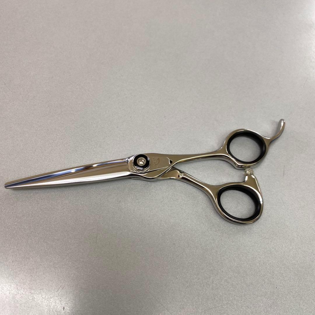 5,8インチシザー　剣刃タイプ　スパスパ切れ味抜群！