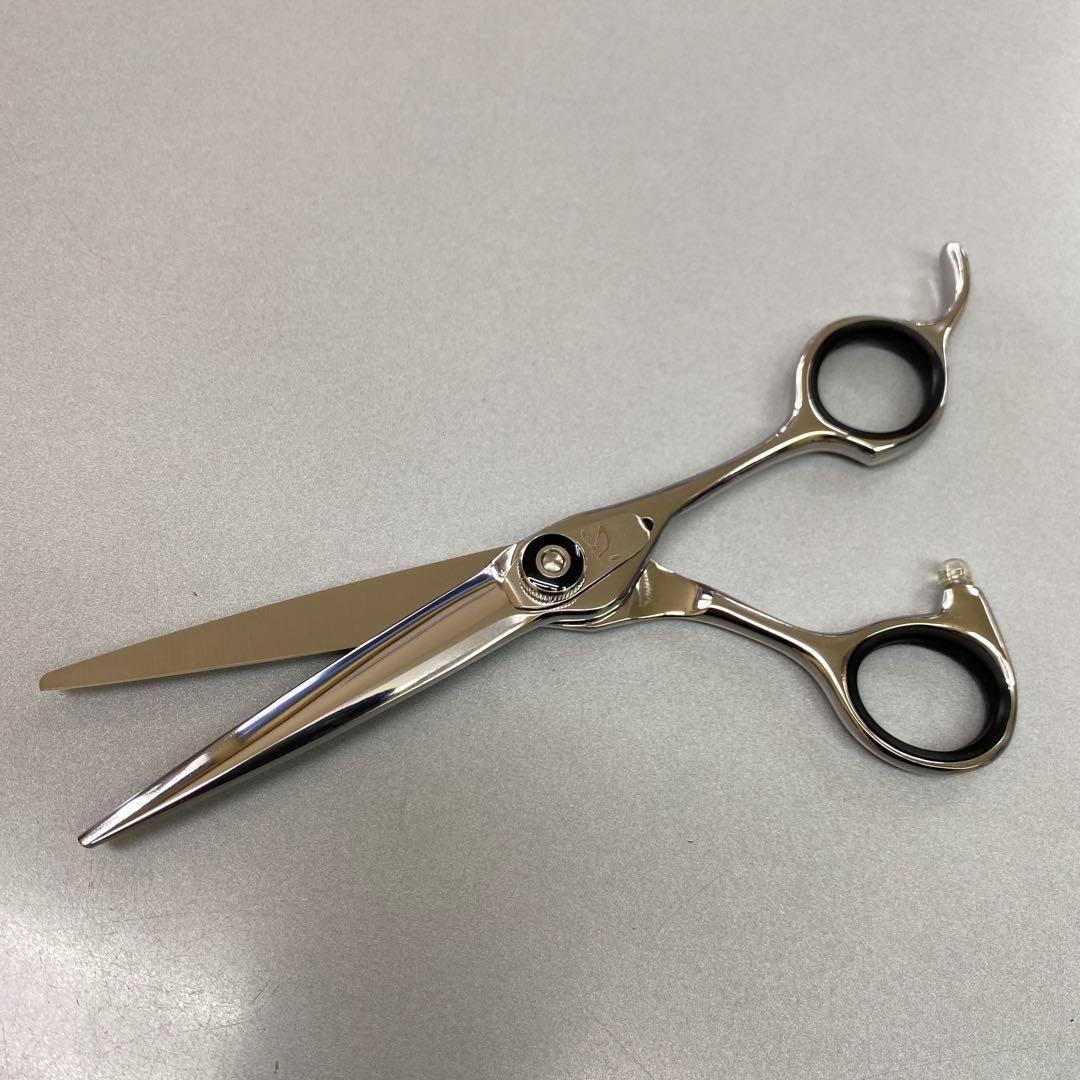 5,8インチシザー　剣刃タイプ　スパスパ切れ味抜群！