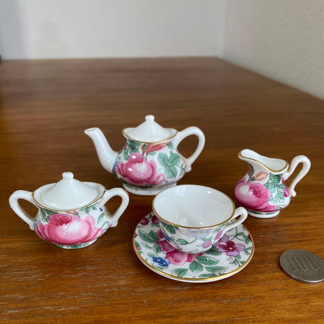 クラウンスタッフォードシャー チャンツ　ローズ　ブーケ　ミニチュア　ティーセット