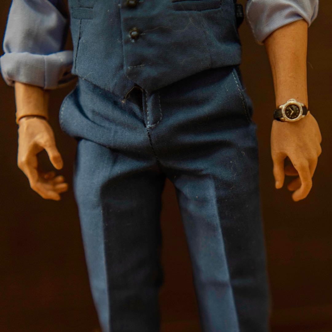 ブルース・ウェイン バットマンvsスーパーマン 1/6 BvS ホットトイズ系