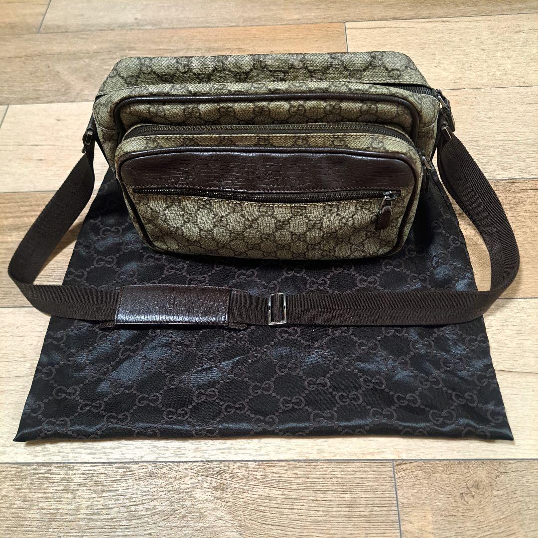 グッチ ショルダーバッグ GGスプリーム ロゴ型押し PVC レザー