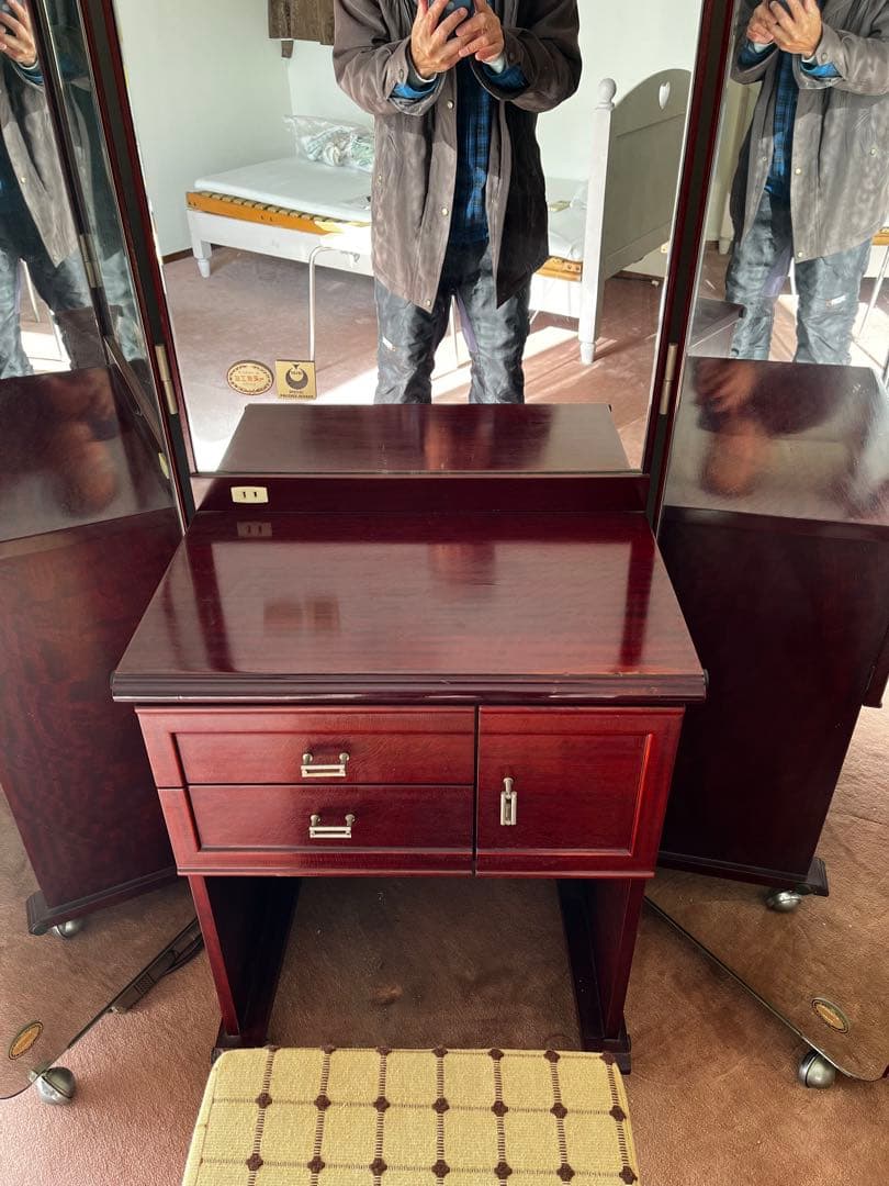 コ*ユ様 ワインレッド三面鏡ドレッサー 引き出し付き(最高級銅引鏡ミエミラー)
