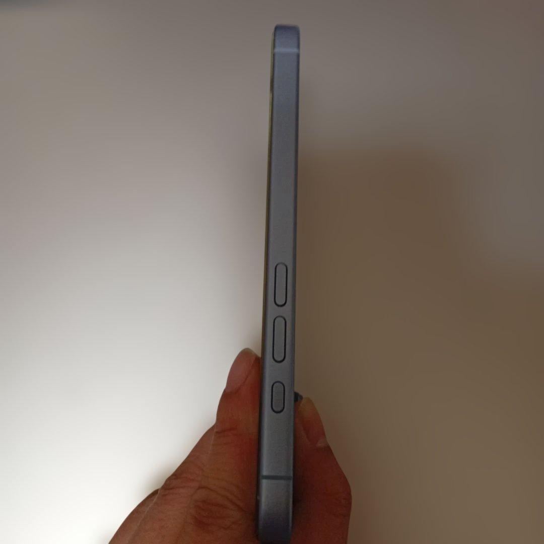 iPhone17 SIMフリー　256GB　美品　ミストブルー