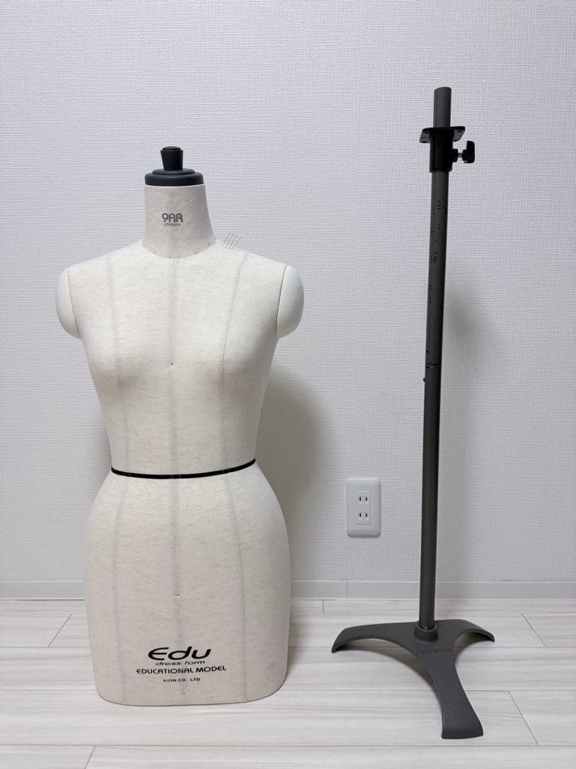 東京キイヤトルソーエデュ9AR高さ調整付きマネキン