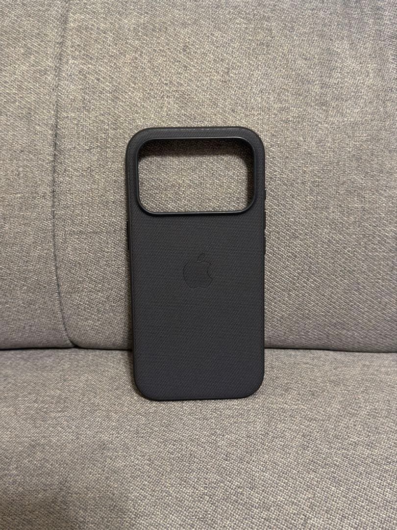 Apple テックウーブンケース iPhone17pro ブラック