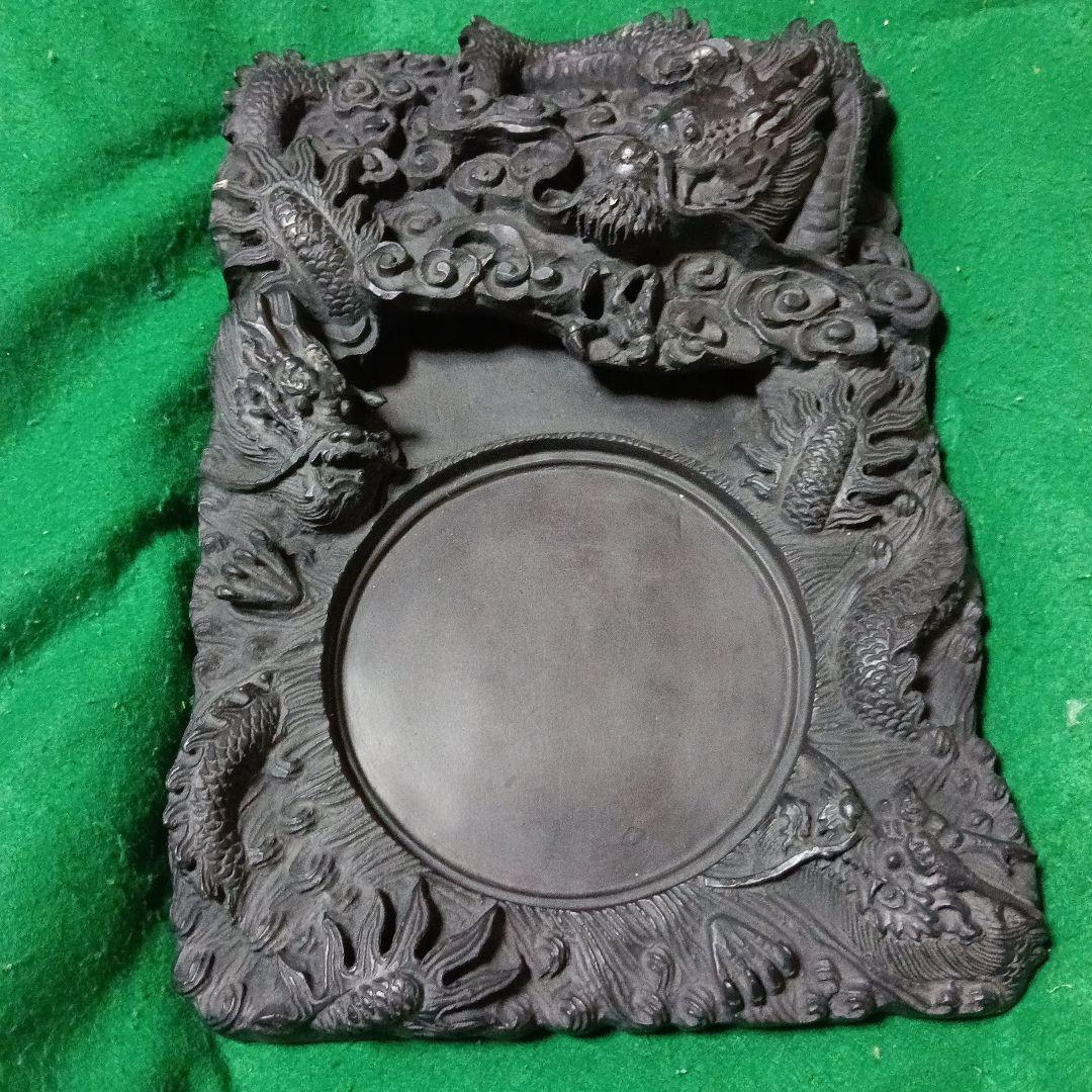 中国端渓宋坑？の天然石硯、迫力ある素晴らしい龍の彫刻、裏面に由来？の碑文、特大