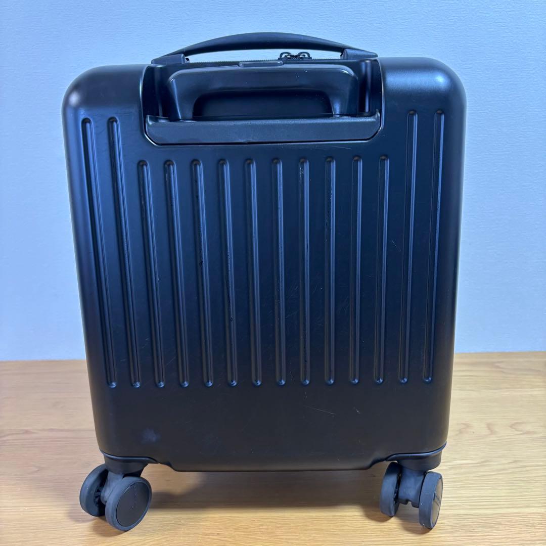 タケオキクチ　キャリーケース　4輪 22L 機内持ち込み　スーツケース　メンズ