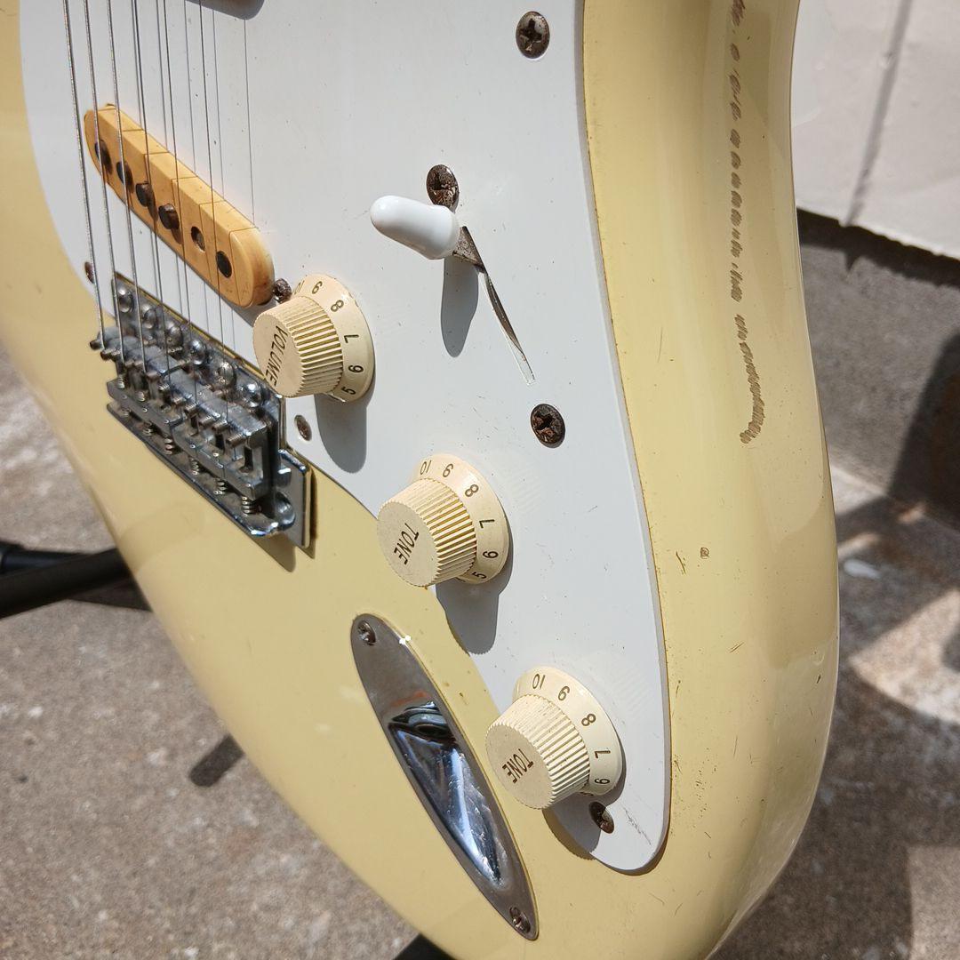 ジャパンビンテージ　AriaPro2　Strikin'Sound　ストラトタイプ