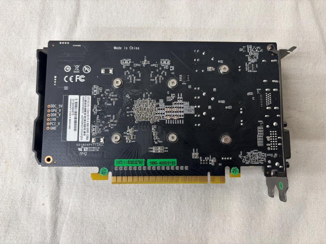 玄人志向　GF-GTX1650-E4GB/OC/DF