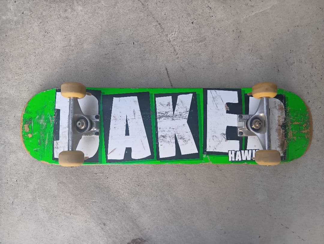 BAKER グリーン スケートボード