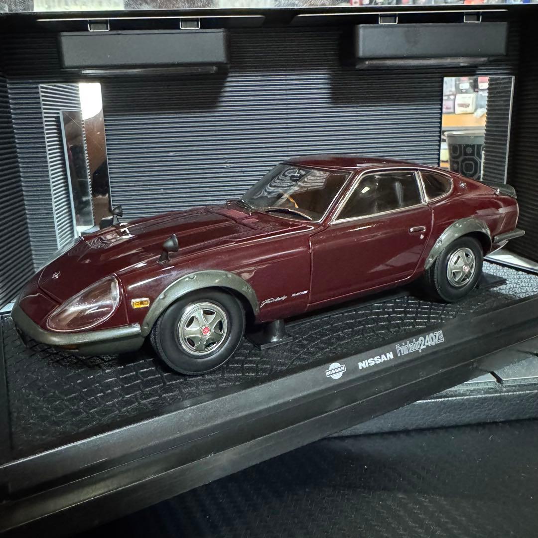 絶版未展示品 京商 1/18 ニッサン フェアレディ 240Z-G マルーン