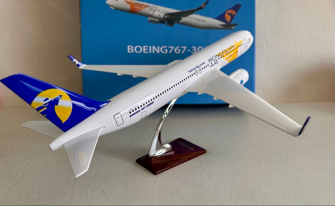 モンゴリアン エアライン 模型 767-300ER