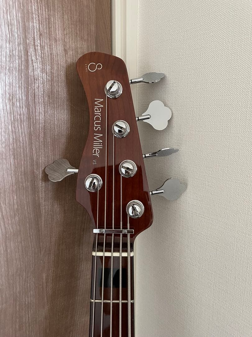 sire 5弦ベース　レフティ