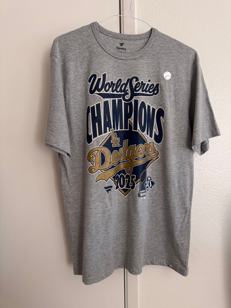 ドジャース　2025 ワールドチャンピオン　Tシャツ　選手着用　新品