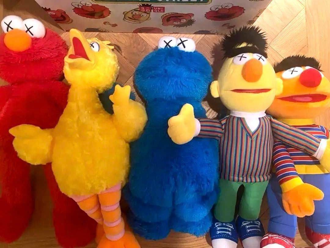 UNIQLOxKAWSxセサミストリート コンプリートボックス(タグ付/箱有り)