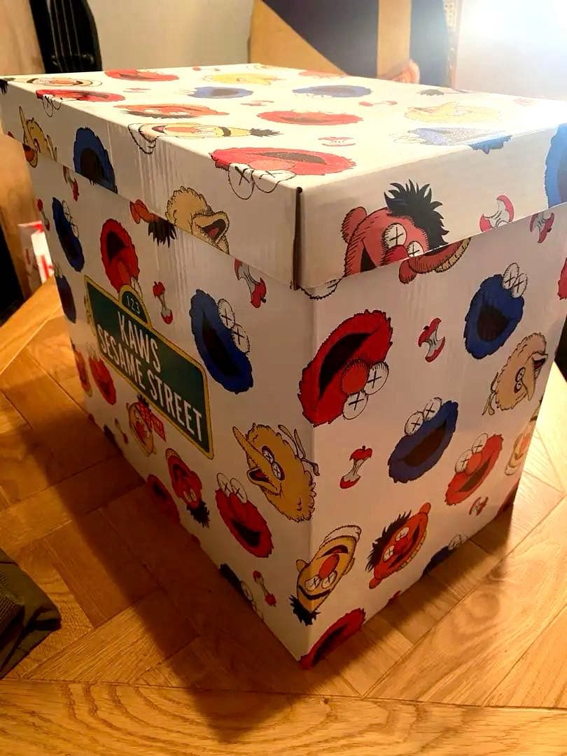 UNIQLOxKAWSxセサミストリート コンプリートボックス(タグ付/箱有り)