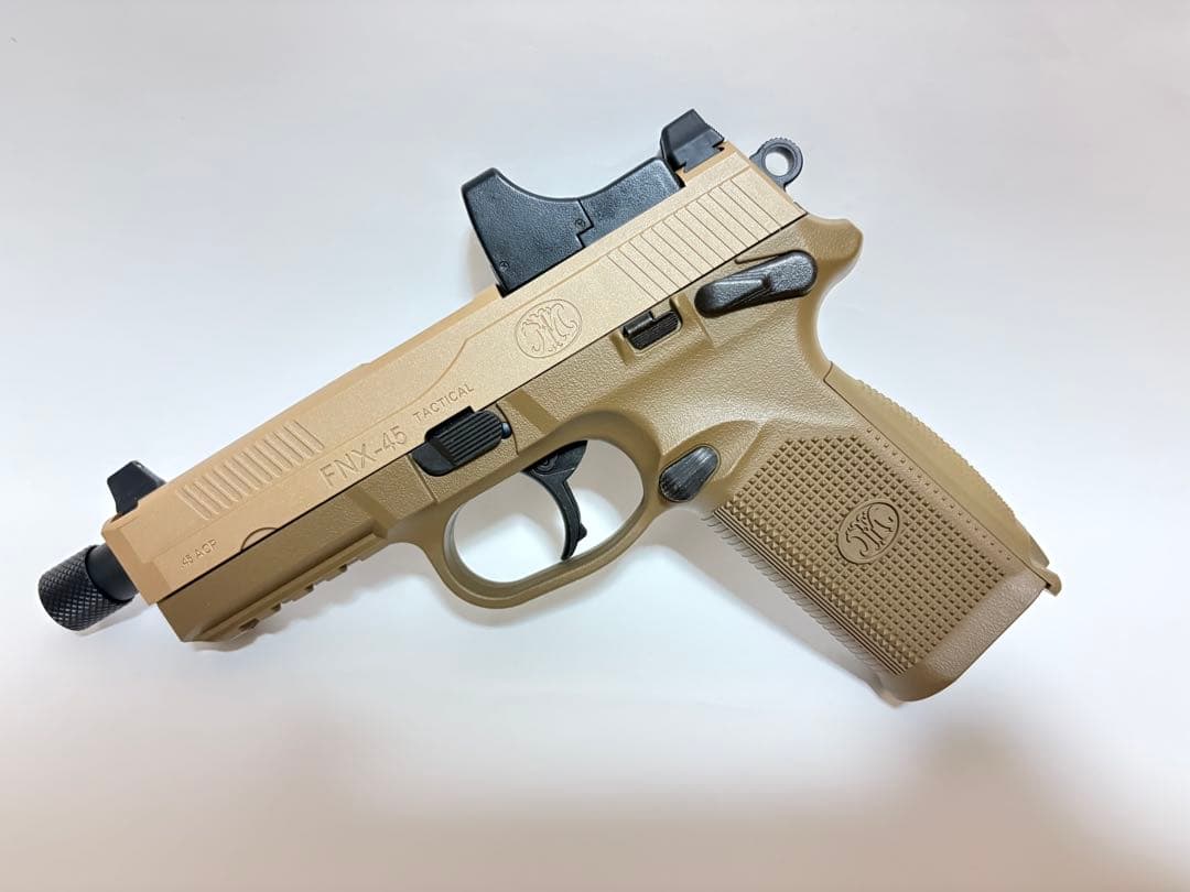 美品⭐︎東京マルイ FNX-45 タクティカル（ガスブローバック　18禁)